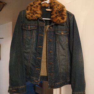 Chico's Denim Jacket with Fur Collar Size 0 XS